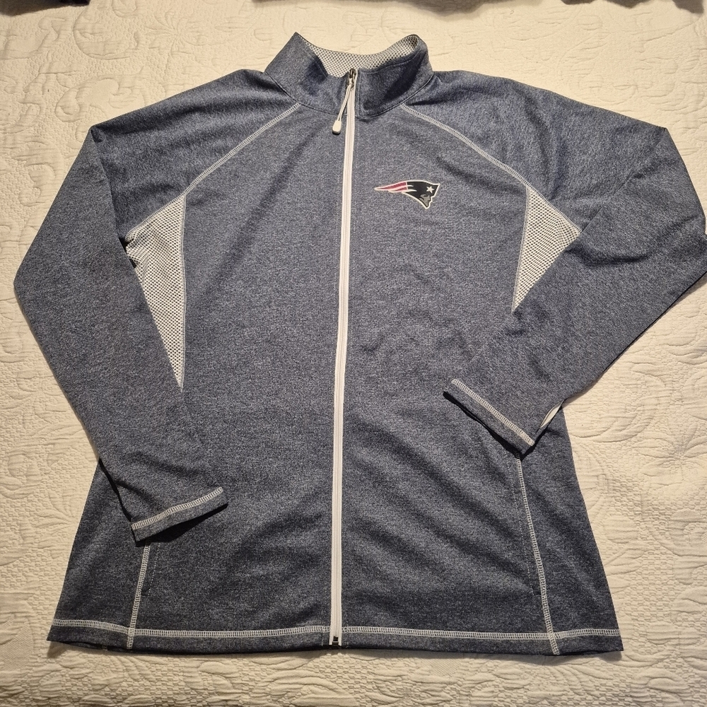 New England Patriots women's XXL blue long sleeve full zip sweater, pockets EUC